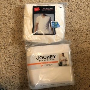7 NEW Men’s Large tagless white undershirts (4 Hanes V-neck; 3 Jockey crew neck)